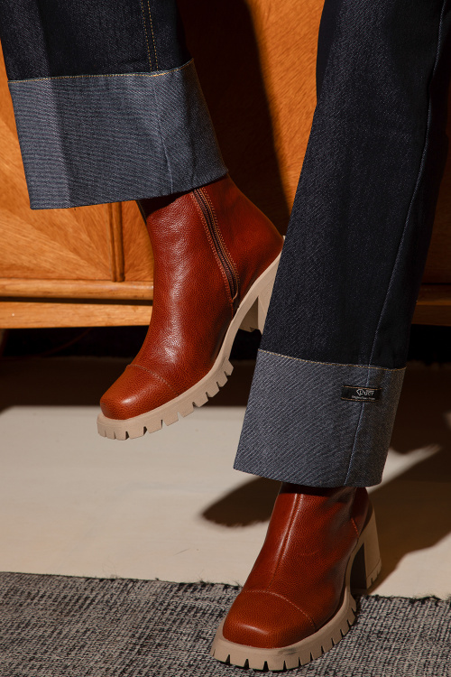 Боти Aurelia - Caramel - 100% естествена кожа