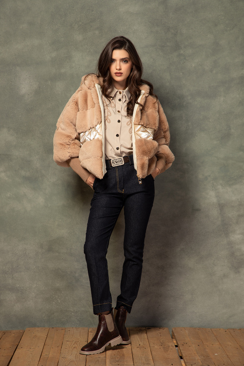 Класическа риза с бродерия