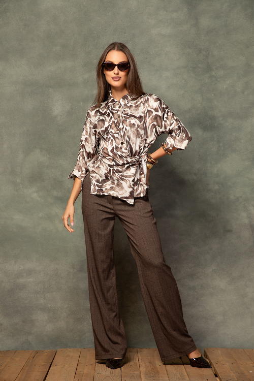 Кафяв панталон с прав крачол