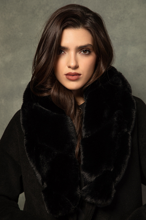 Кашмирена яка с подвижна яка от еко косъм