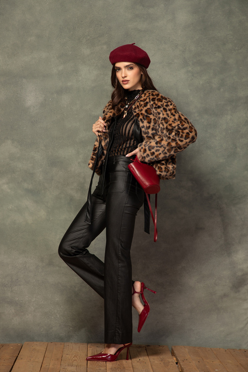 Втален панталон с кожен ефект