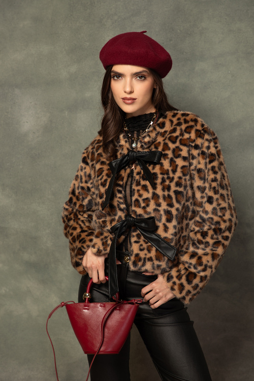 Къс бомбър от еко косъм в животински принт