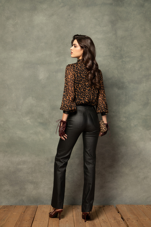 Втален панталон с кожен ефект