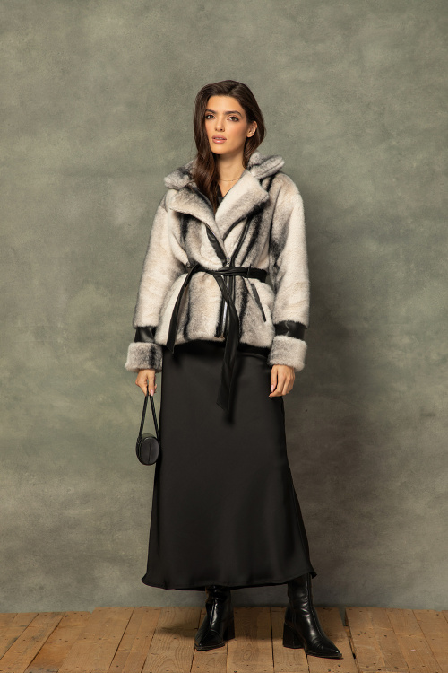 Асиметрично палто тип яке от еко косъм