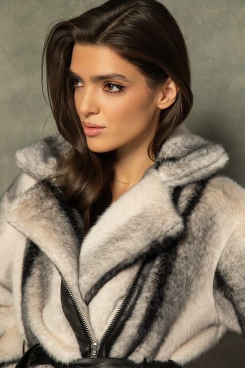 Асиметрично палто тип яке от еко косъм