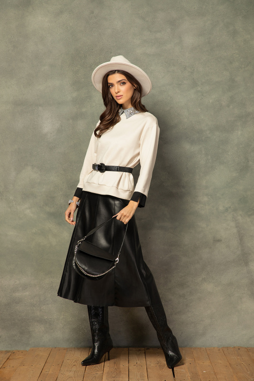 Кожена разкроена миди пола в черно