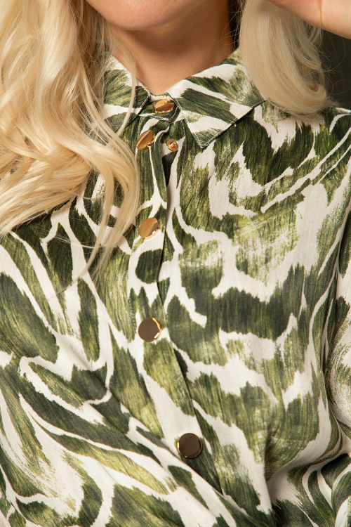 Асиметрична риза в животински принт в зелено