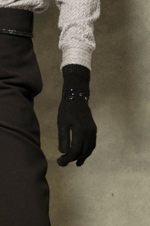 Топли ръкавици с кристали в черно