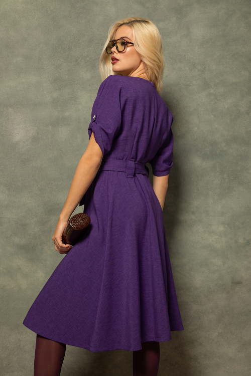 Разкроена миди рокля с акценти