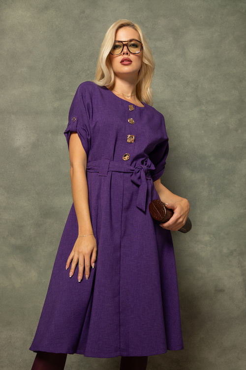 Разкроена миди рокля с акценти