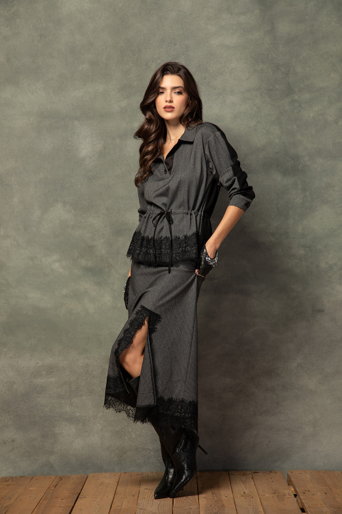 Риза с дантела