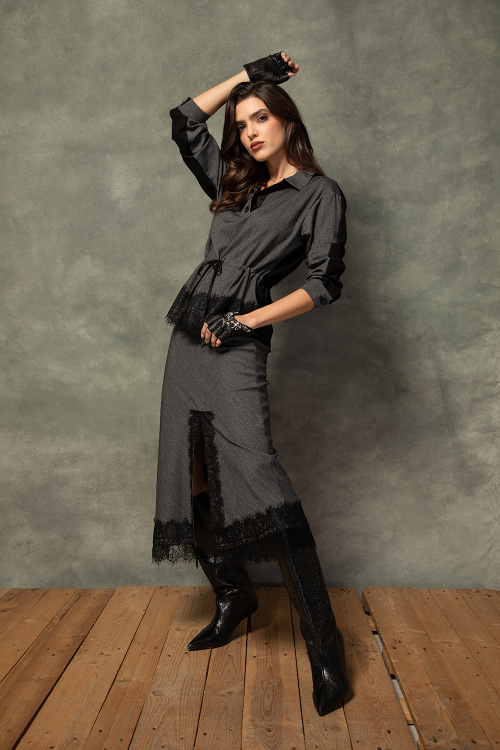 Миди пола с цепка и дантела