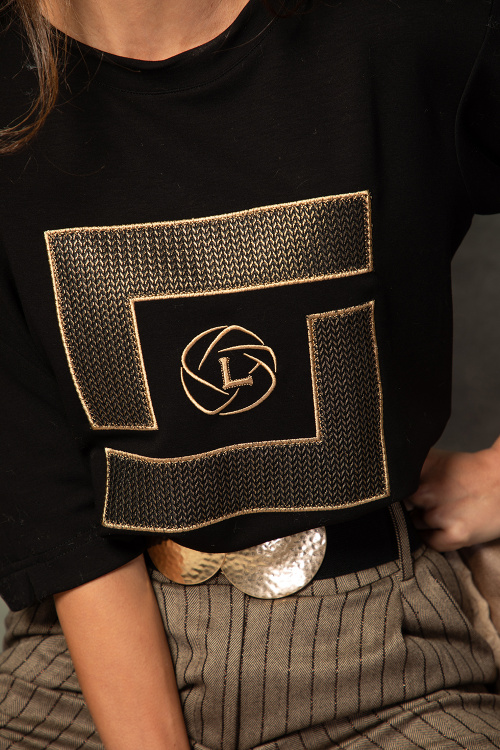 Блуза с апликация лого