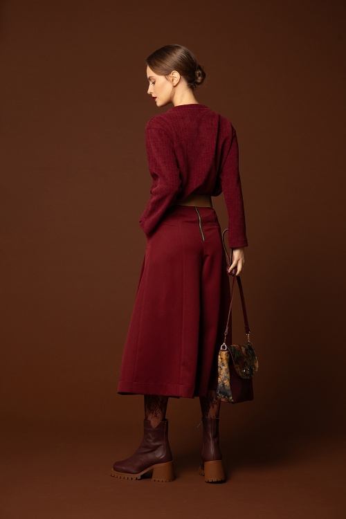 Пола панталон с плохи в бургунди