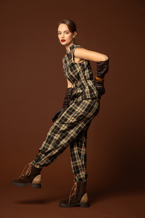 Панталон тип балон в каре