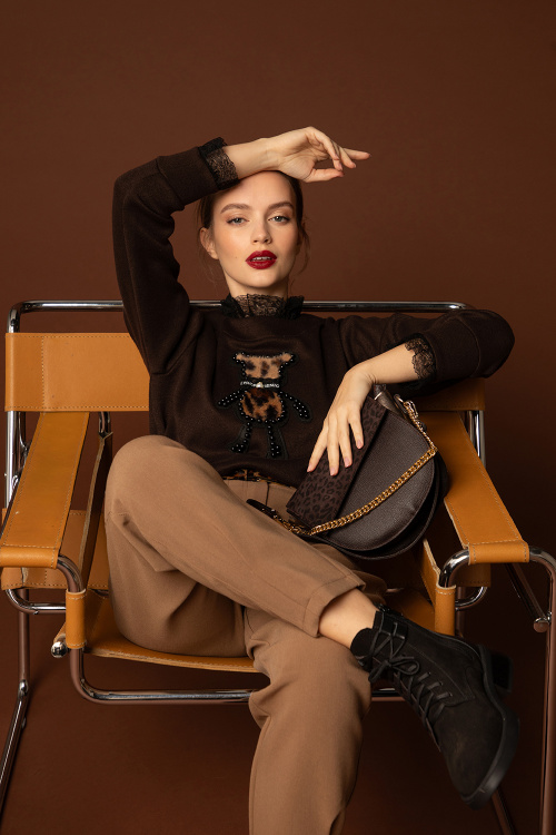 Бомбър блуза с апликация