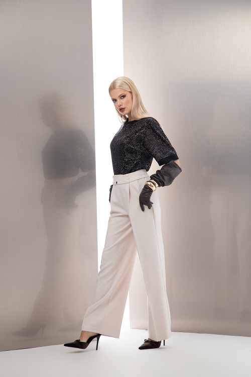 Блуза от кадифе с текстура