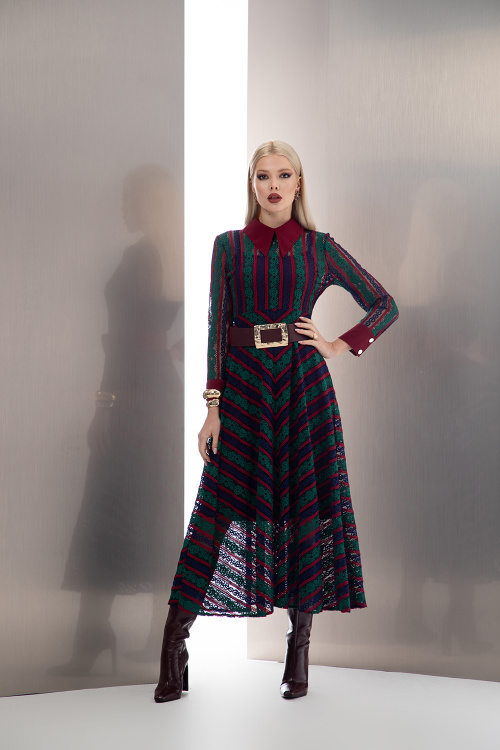 Бордо колан със златна тока