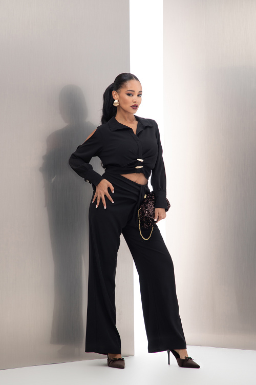 Скъсена риза в черно