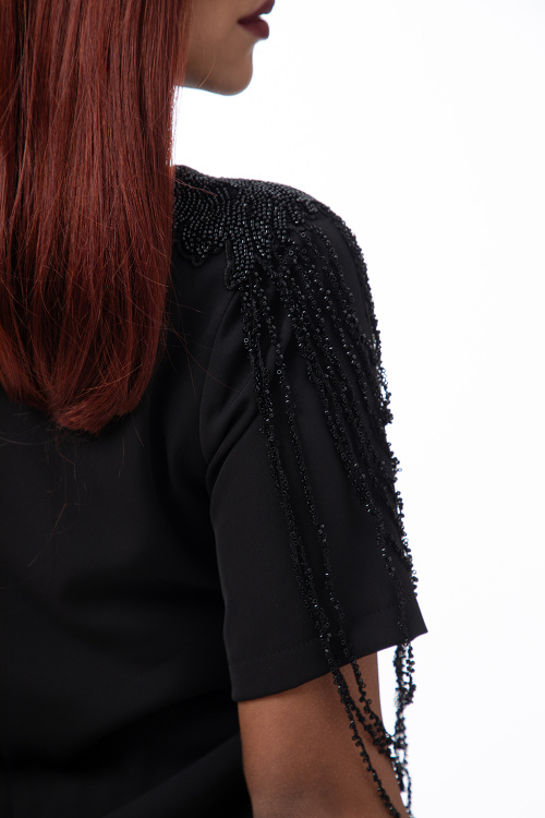 Блуза с мъниста