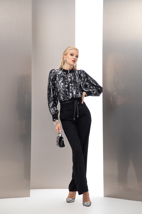 Риза с обемен ръкав в сребристо