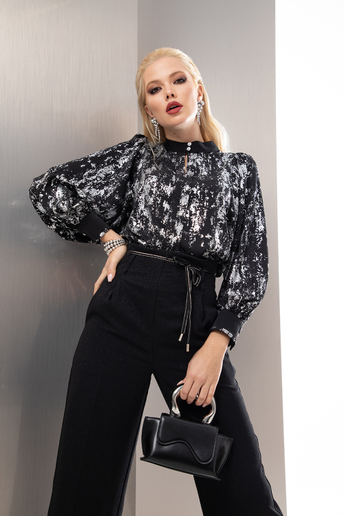 Риза с обемен ръкав в сребристо