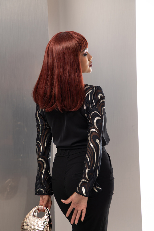 Риза с дантелен ръкав в златисто