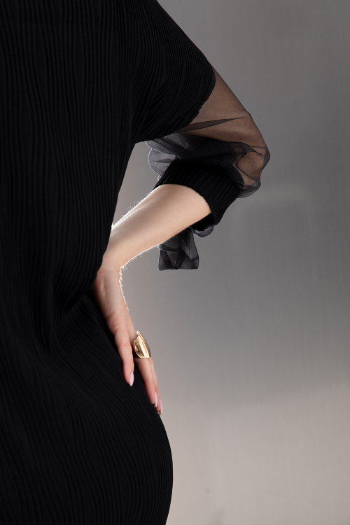 Рокля от релефно трико